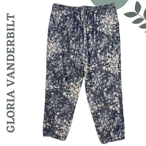 🛍️3/$40 Lightweight Floral Pants by Gloria Vanderbilt | Blue | Large - Picture 2 of 5
